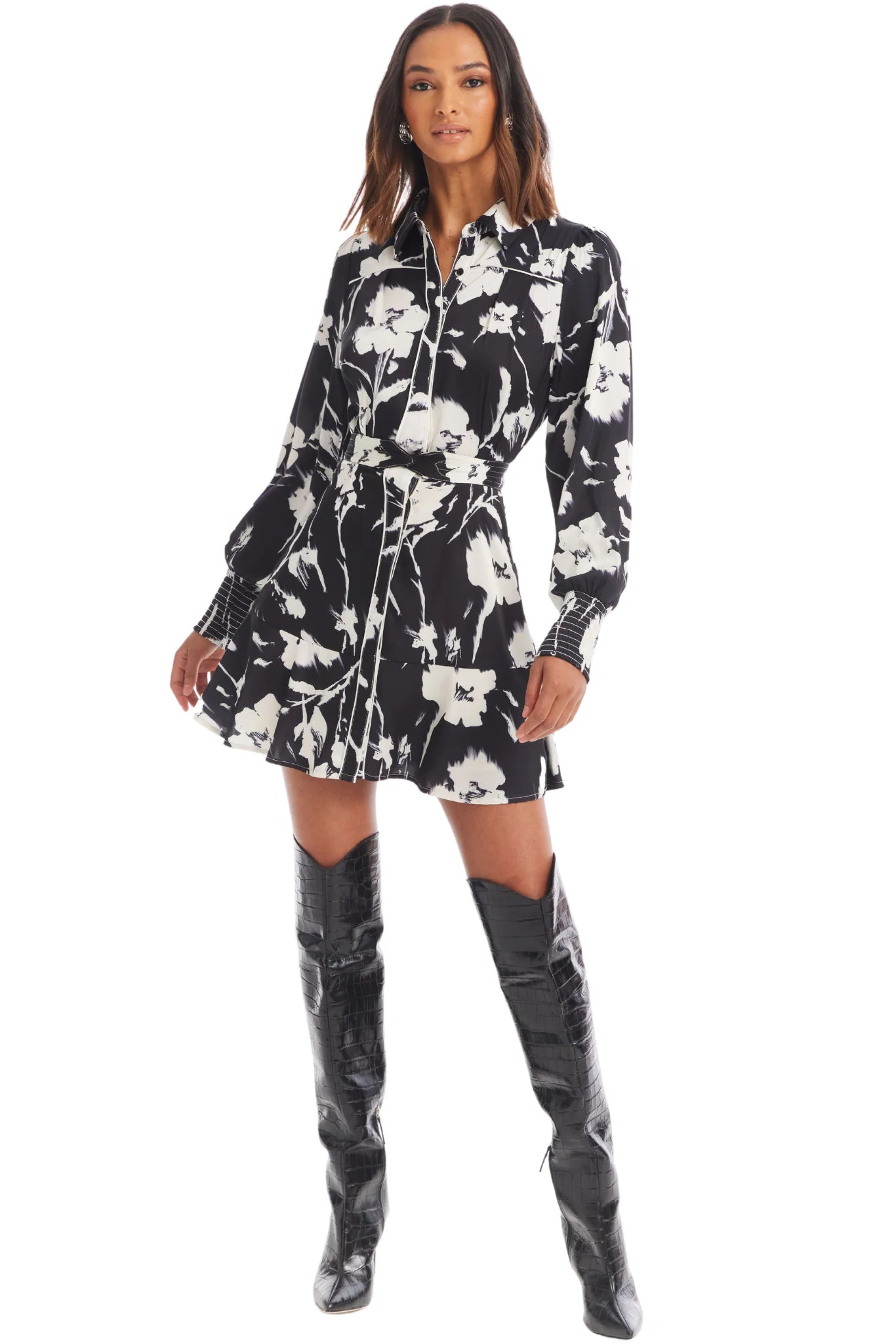 Elevate Your Wardrobe Black/Ivory Floral Dylan Mini Dress