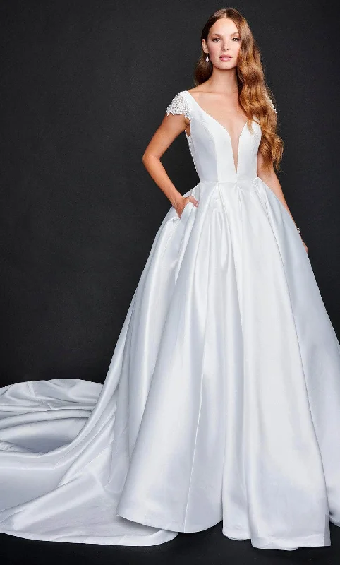 Boutique Styles Nina Canacci 3220 - Minimalist Satin Mesmerizing Gown