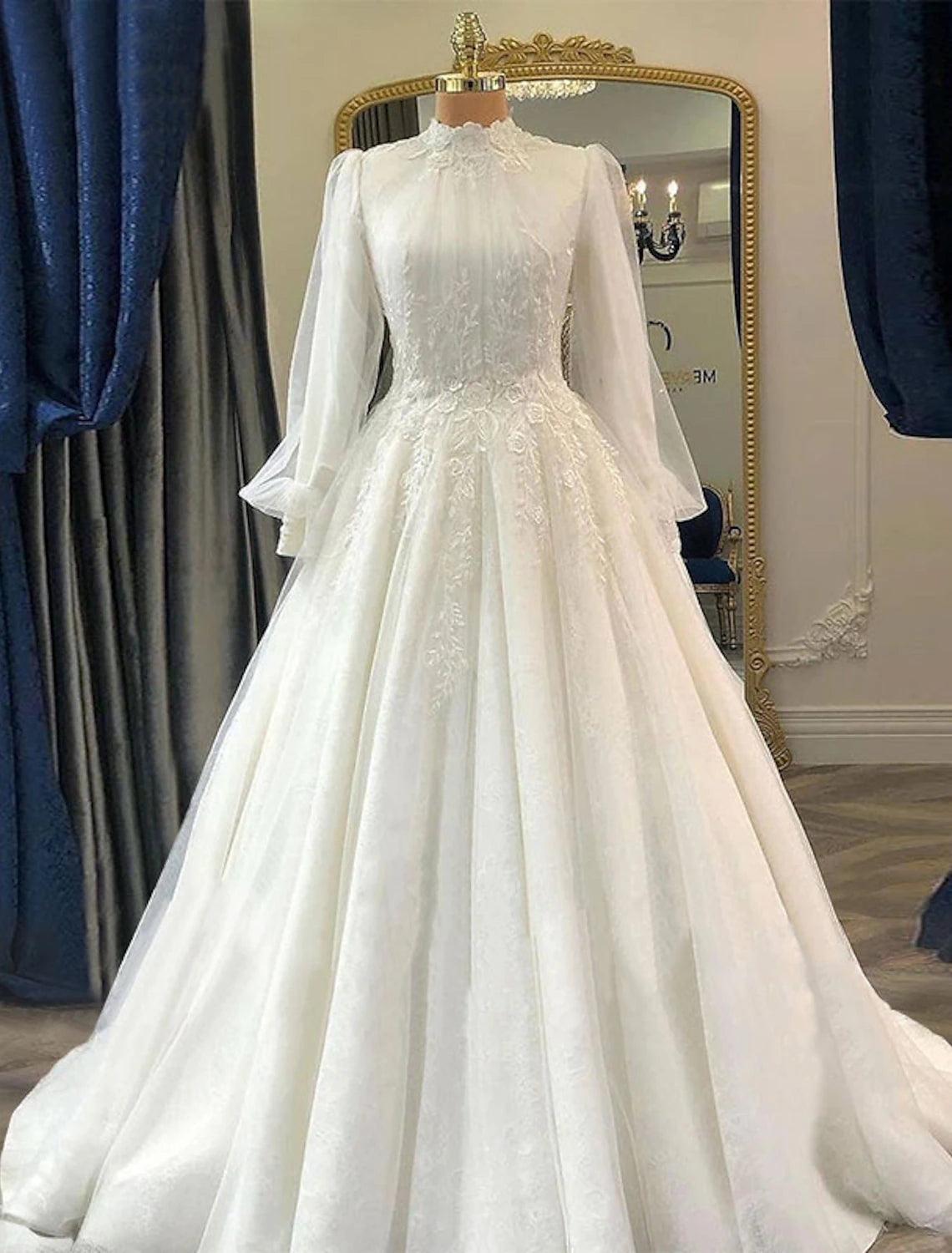 Wardrobe Upgrade Engagement Vintage 1940s / 1950s Formal Fall Wedding Dresses Ball Gown High Neck Long Sleeve Court Train Lace Bridal Gowns With Pleats Appliques Summer Wedding Party  Women‘s Clothing