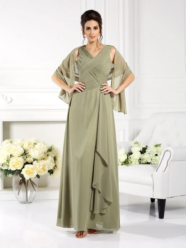 Fashion-Forward Outfits A-Line/Princess V-neck Pleats Sleeveless Long Chiffon Mother of the Bride Dresses