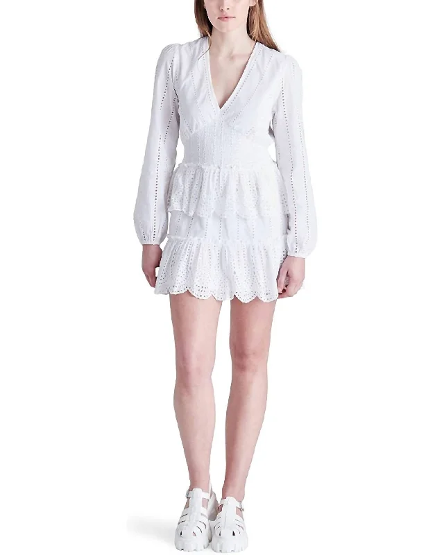 Sophisticated Cut Raquelle Mini Dress In Optic White