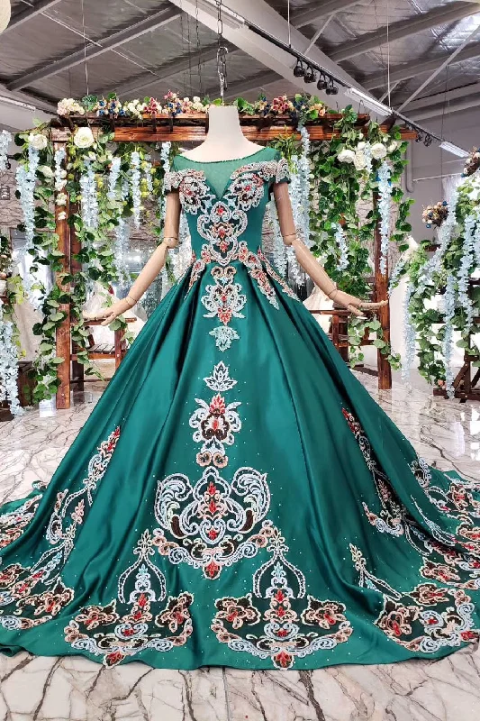 Hot Trends Green Ball Gown Appliqued Prom Dresses with Short Sleeves Long Quinceanera Dresses with Beading N1640