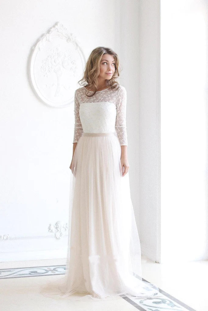 Limited Time Scoop Neck Long Sleeve Tulle Wedding Dress With Lace Bodice V Back Wedding Gowns