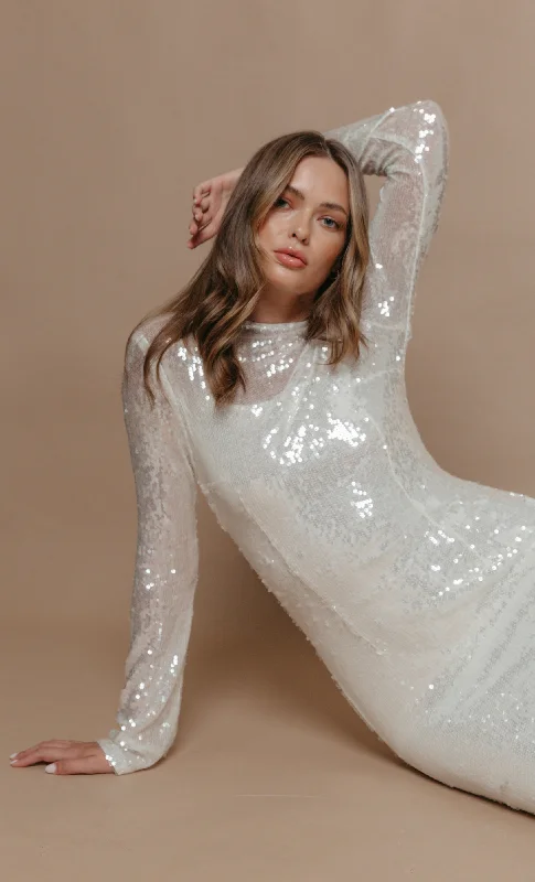 Minimalist Elegant White Sequin Long Sleeve Maxi Dress