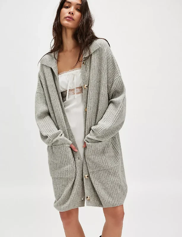 Parisian Effortless Chic Style Emmy Cardi, Sandstorm Heather