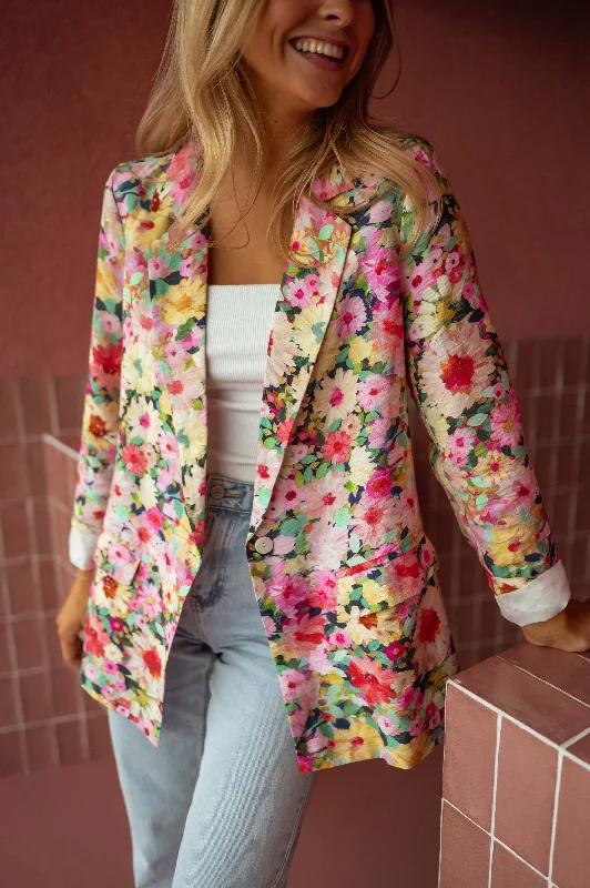 From Casual To Classy Blazer Loretta - à fleurs