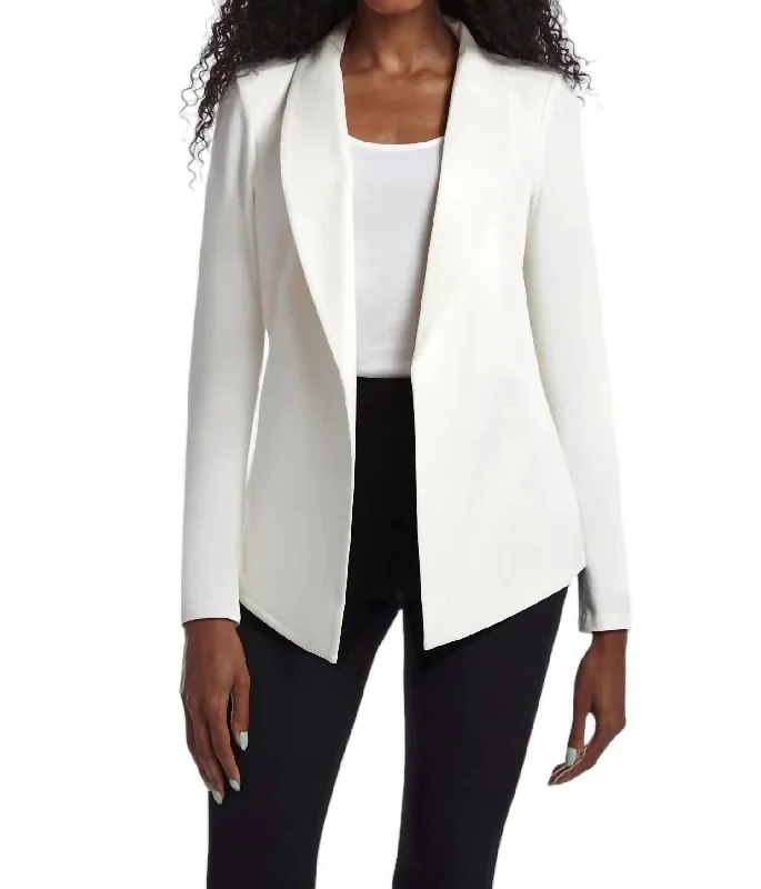 Urban Femme Streetwear Hartley Slim Fit Blazer In White