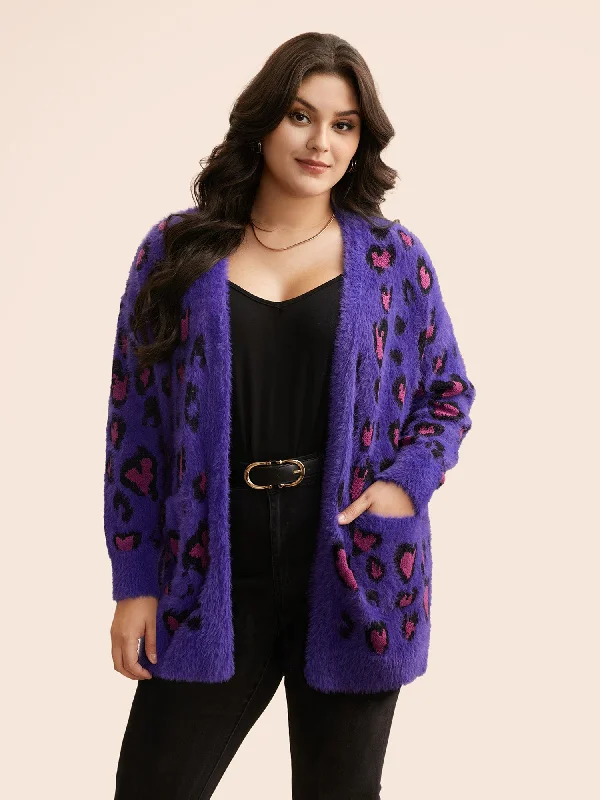 Vibrant Femme Fashion Leopard Print Fluffy Patch Pocket Cardigan