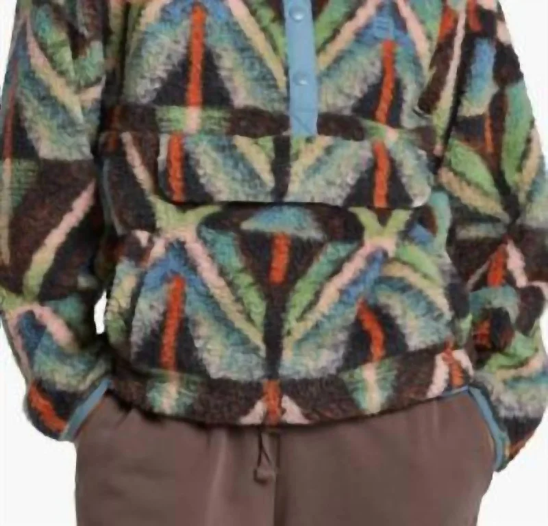 Seize Bargains Switchback Pullover In Kyg1